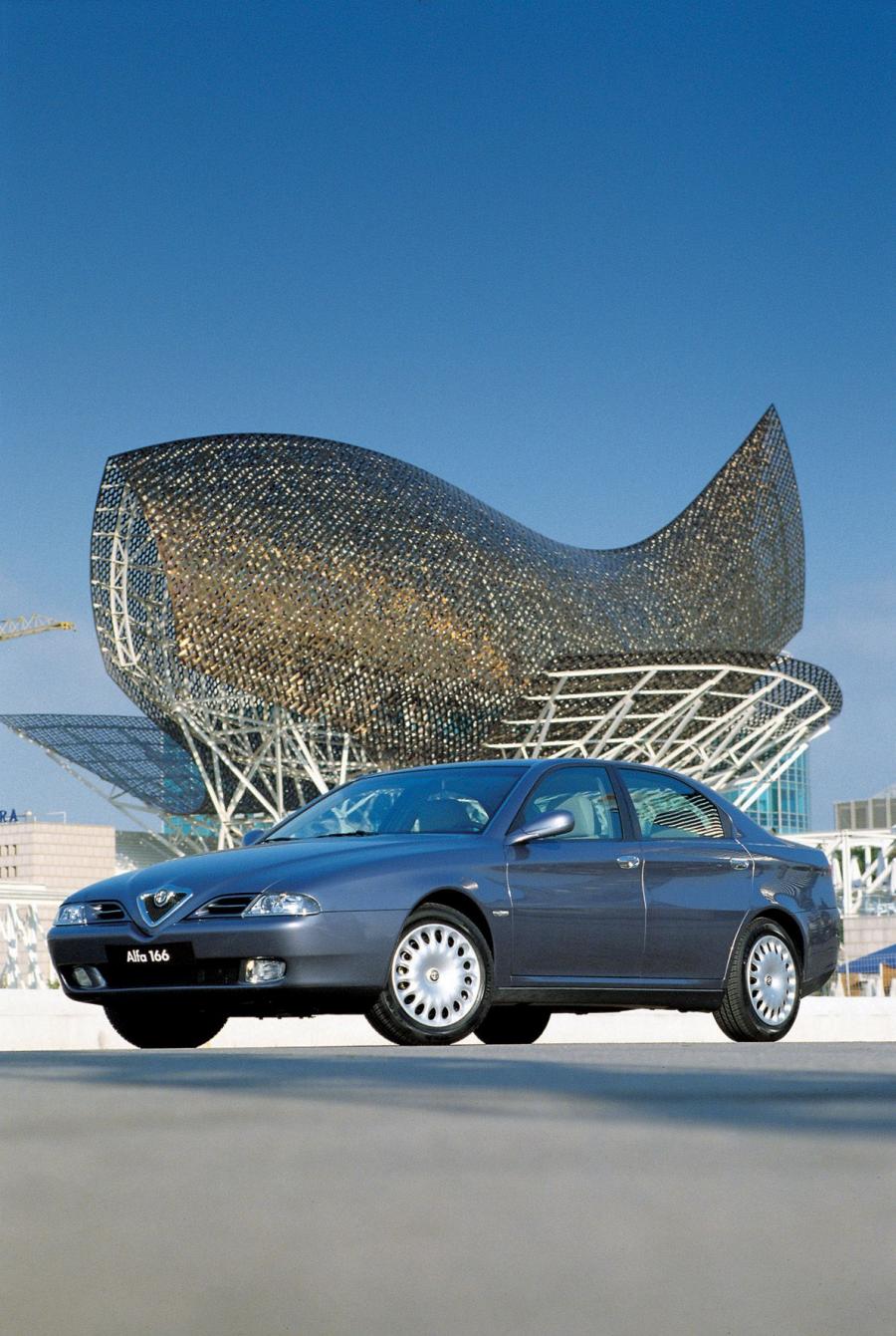  Alfa Romeo 166 (936) 1998 года  (фото 34 из 73)